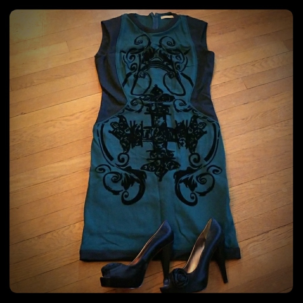 Slimming cocktail dress